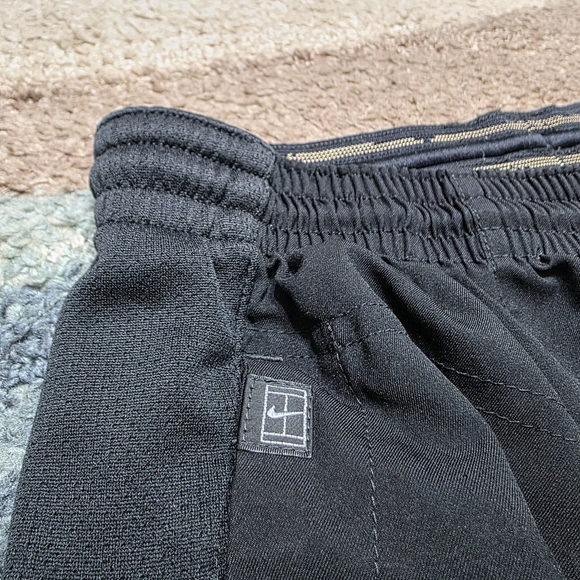 VINTAGE Nike Court Shorts Mens M Black Tennis Y2K Fit Dry - Picture 3 of 9
